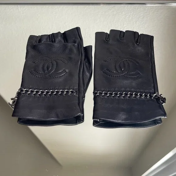 CHANEL Accessories Chanel Leather Fingerless Black Gloves